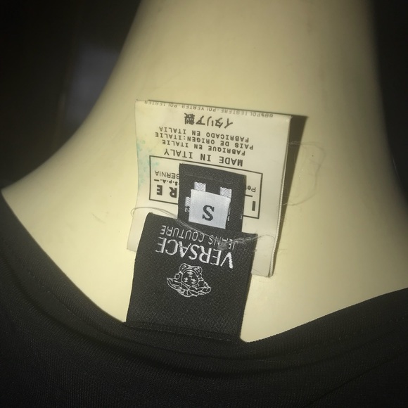 Versace - Picture 3 of 4